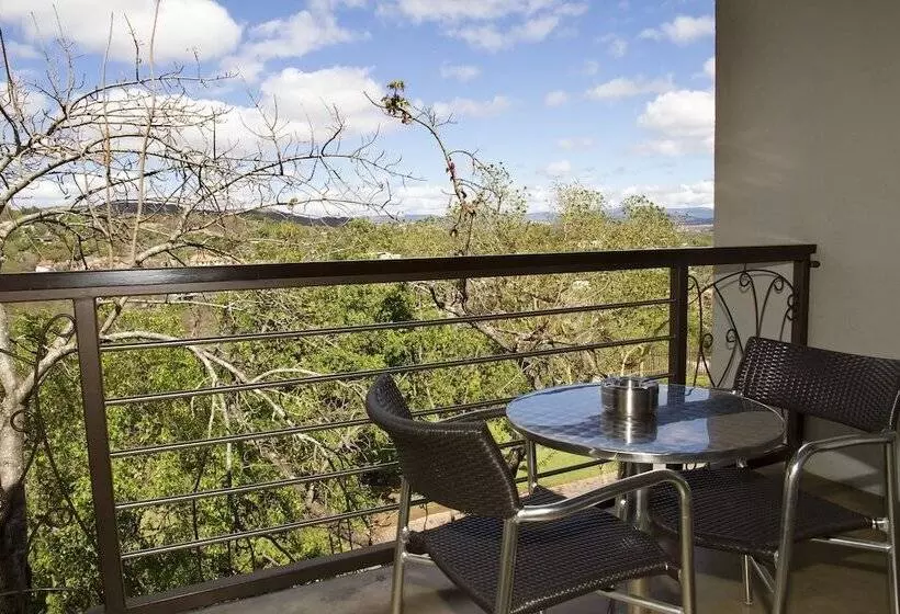 ホテル Francolin Lodge