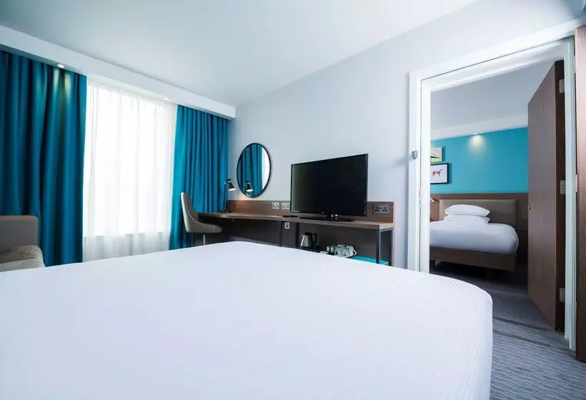 هتل Hampton By Hilton Belfast City Centre