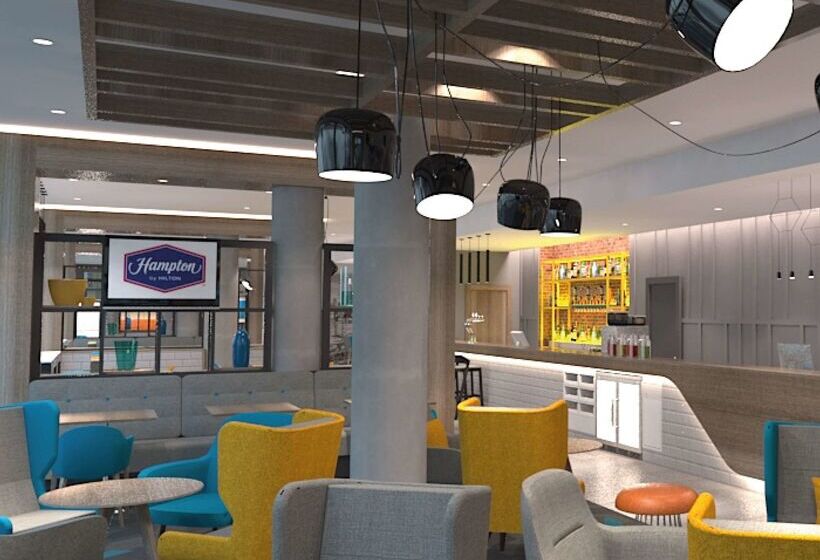 בית מלון כפרי Hampton By Hilton Belfast City Centre