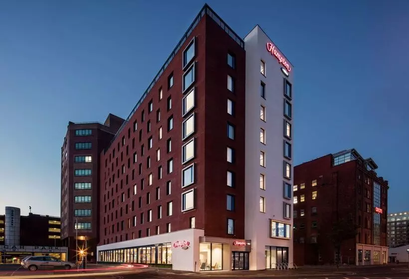 هتل Hampton By Hilton Belfast City Centre
