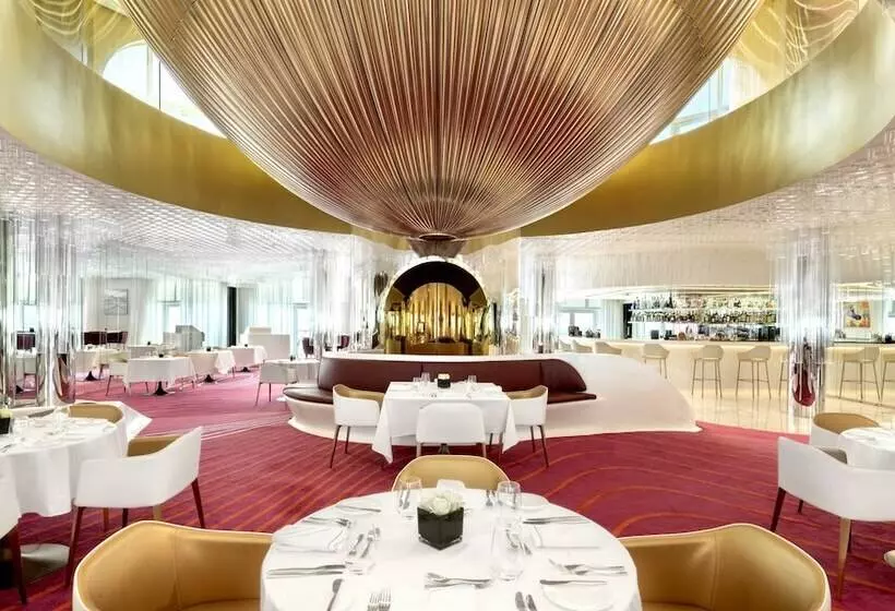 Hotelli Raffles The Palm