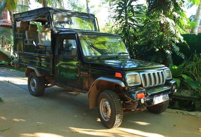 فندق Yala River Face Inn