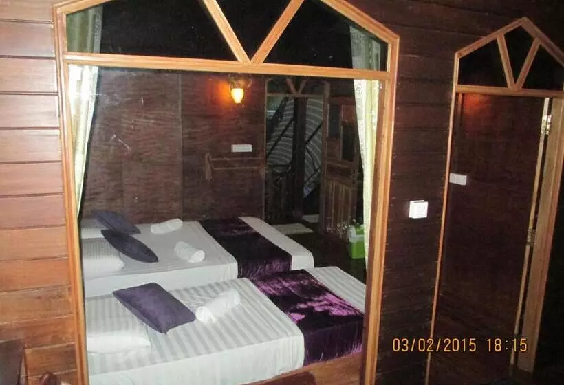 هتل Yala River Face Inn