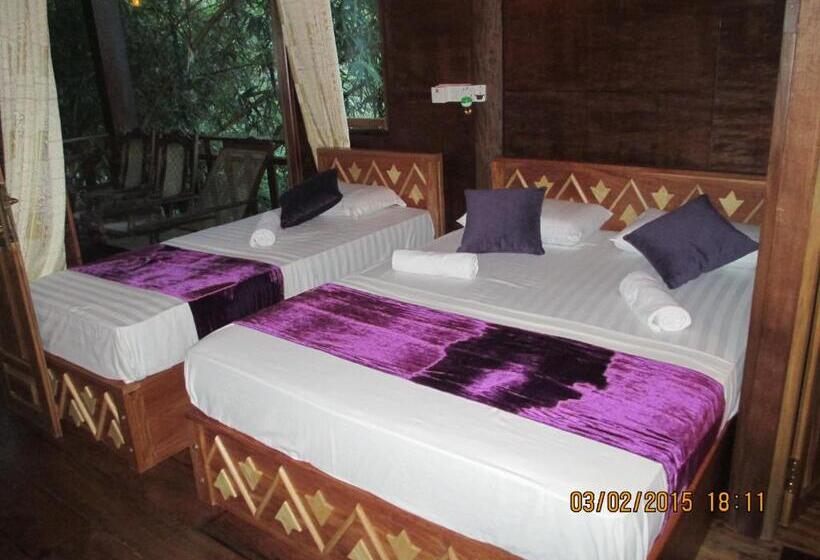 فندق Yala River Face Inn