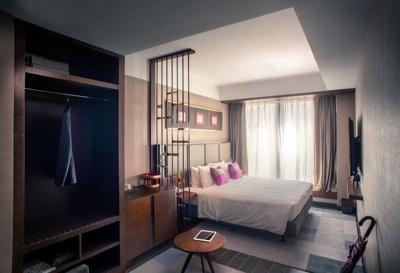 هتل Soravit On Granville