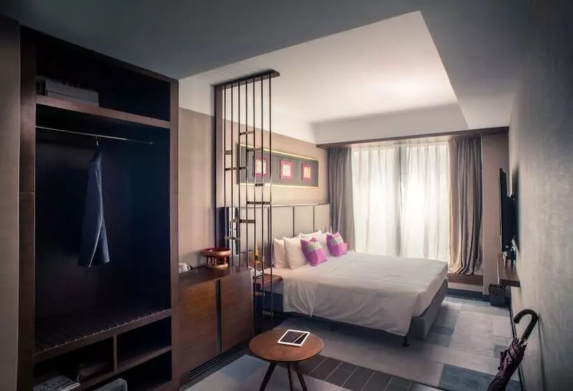 هتل Soravit On Granville