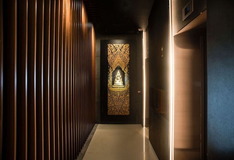 هتل Soravit On Granville