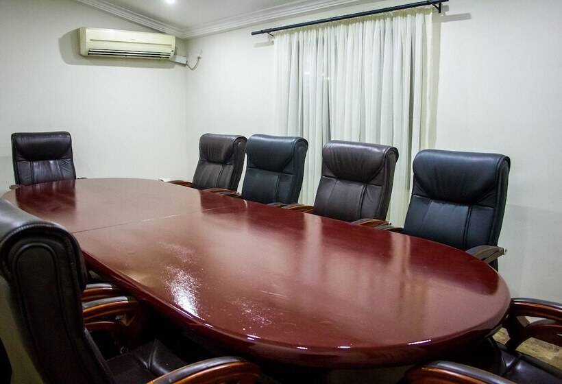 هتل The Palmview Manor