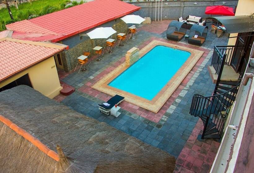 هتل The Palmview Manor