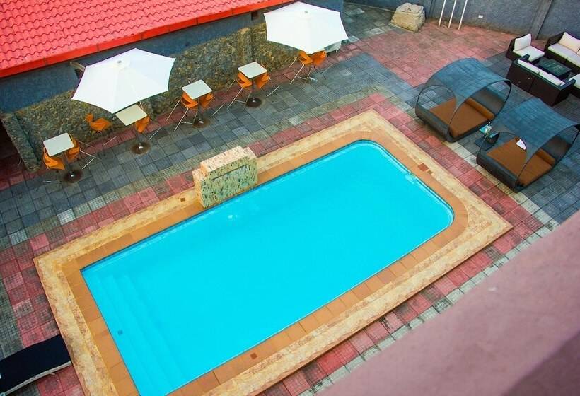 هتل The Palmview Manor