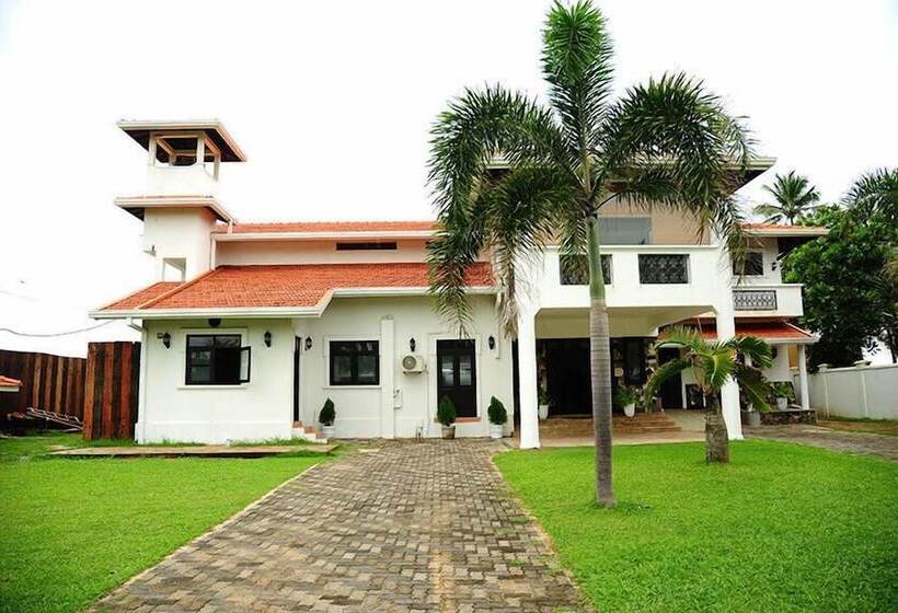 בית מלון כפרי The Sand Castle