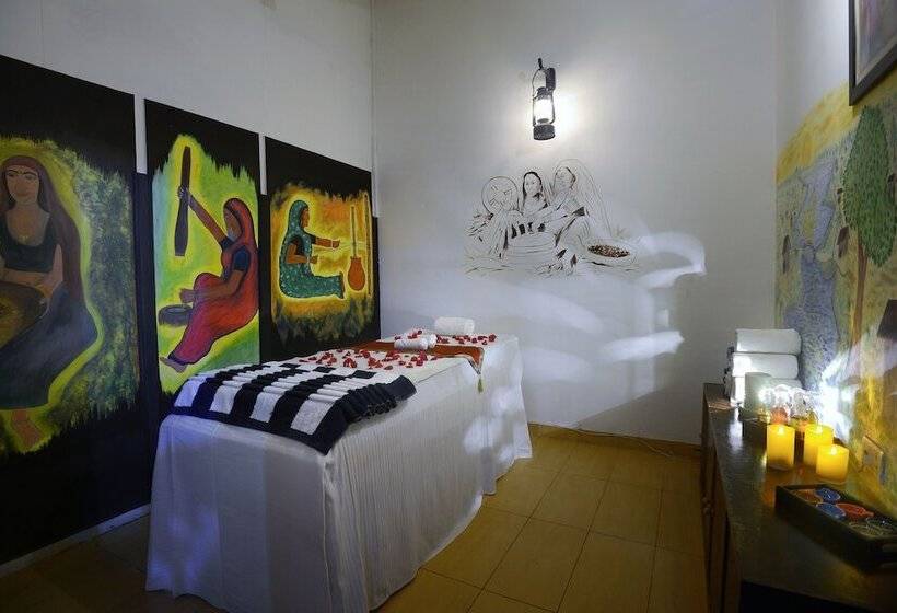 Отель Tiger S Den Resort Bandhavgarh