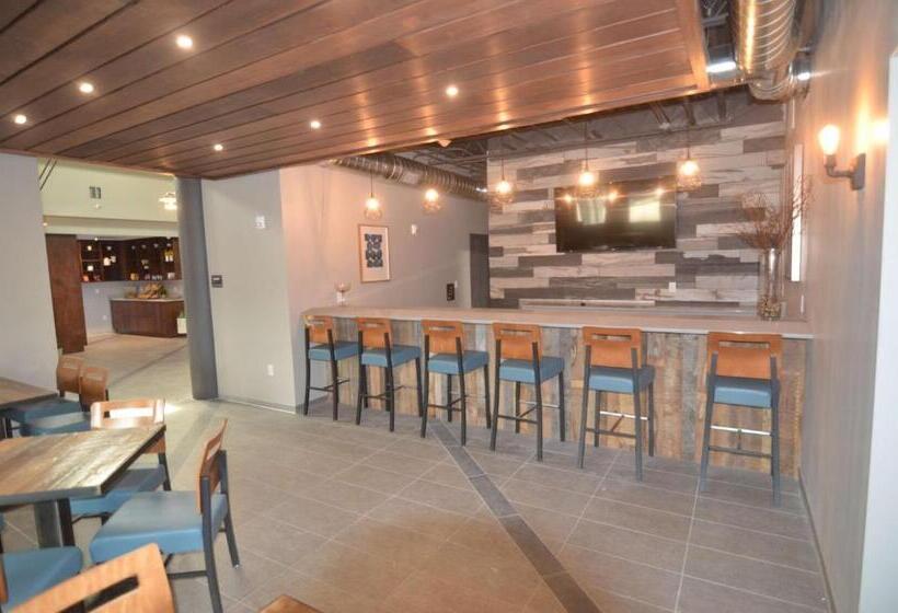 فندق Best Western Premier Ankeny