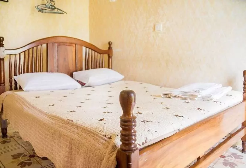 Hotel Buziga Country Resort