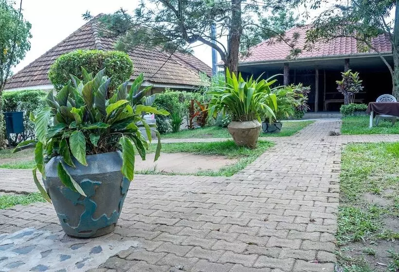 Hotel Buziga Country Resort