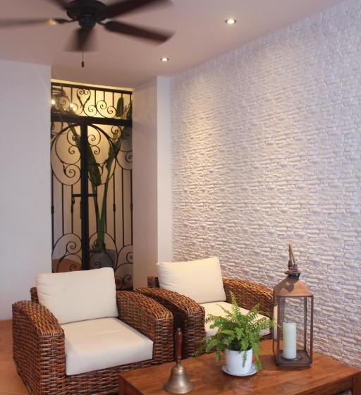 酒店 Luxe Villa Milattá Boutique / Pool Por Nomadguru