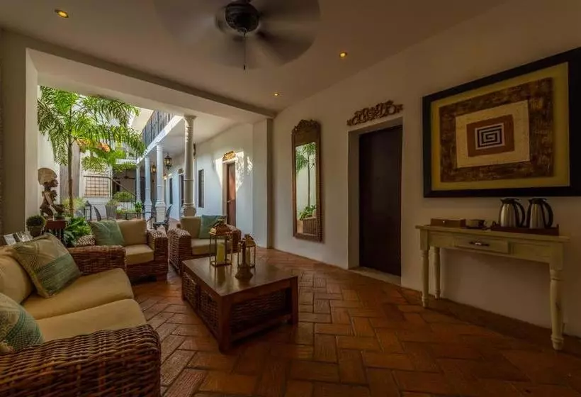 ホテル Luxe Villa Milattá Boutique / Pool Por Nomadguru