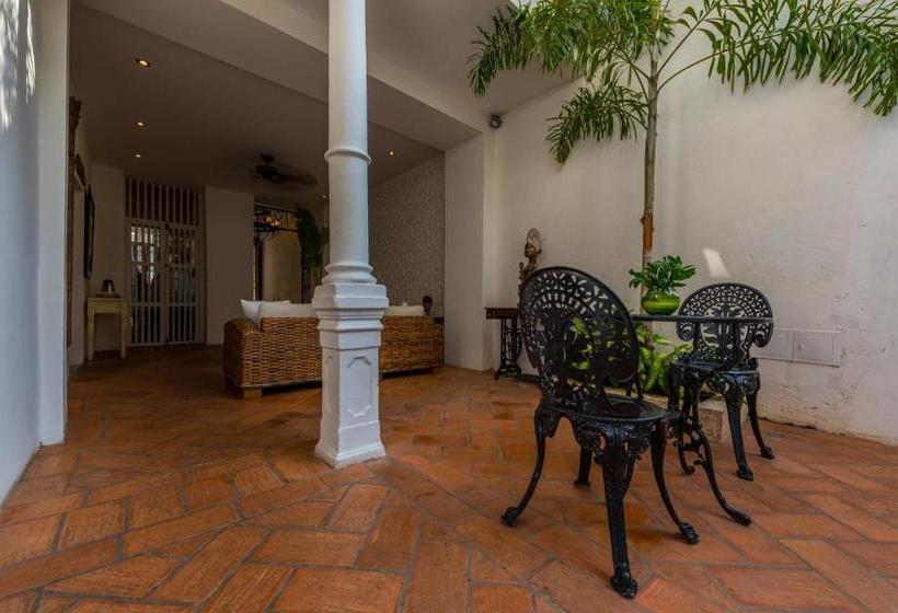 酒店 Luxe Villa Milattá Boutique / Pool Por Nomadguru