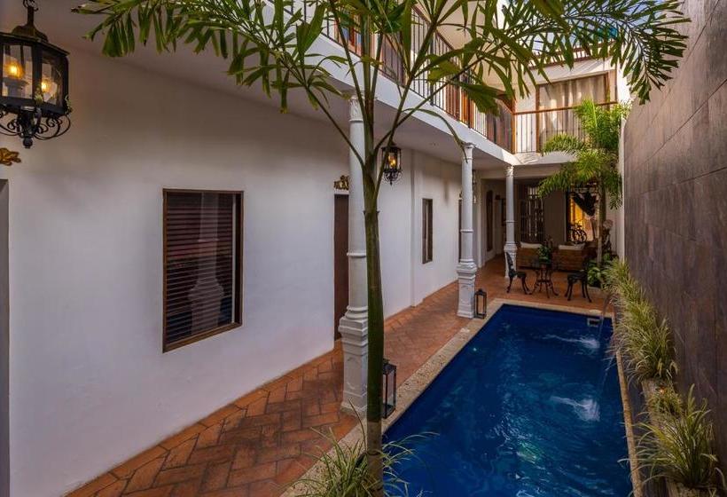 酒店 Luxe Villa Milattá Boutique / Pool Por Nomadguru