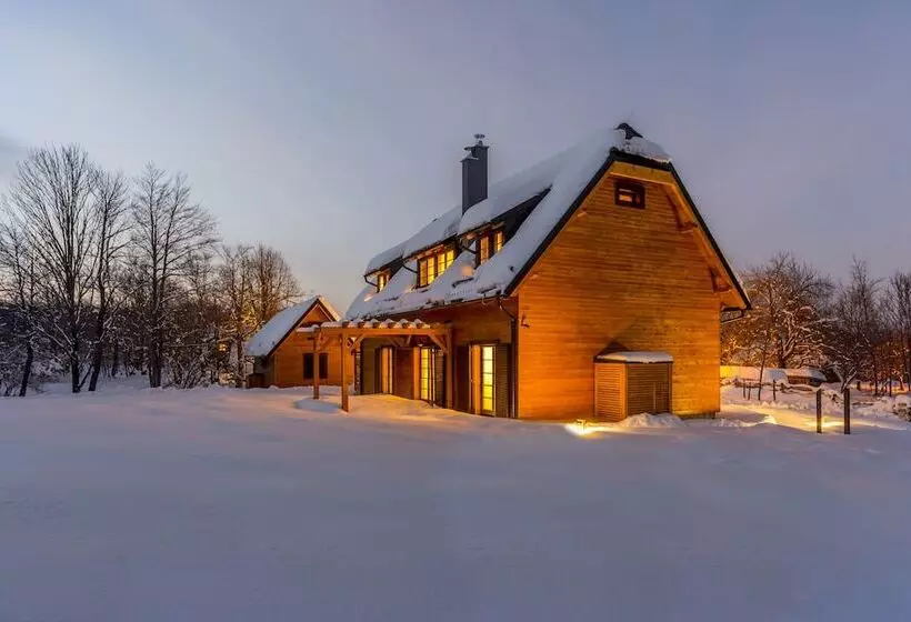 Hotelli Fenomen Plitvice Resort