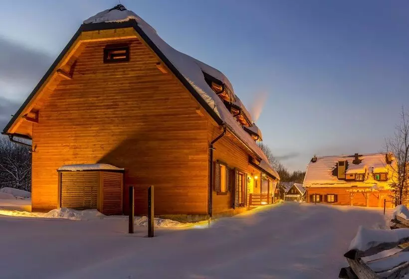 Hotelli Fenomen Plitvice Resort