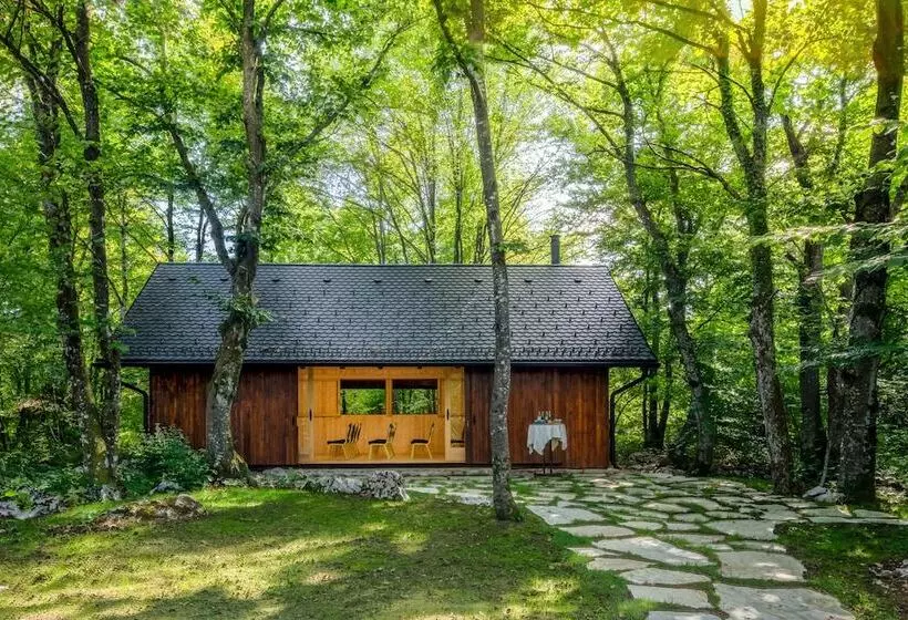 Hotelli Fenomen Plitvice Resort