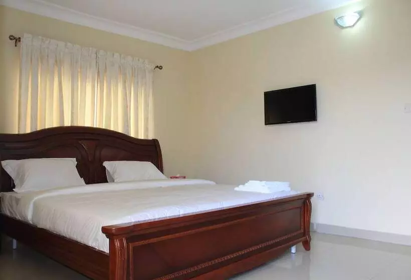 هتل The Habitat Suites & Apartments