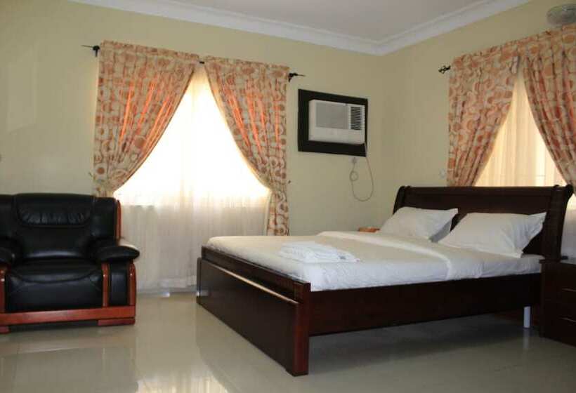 هتل The Habitat Suites & Apartments