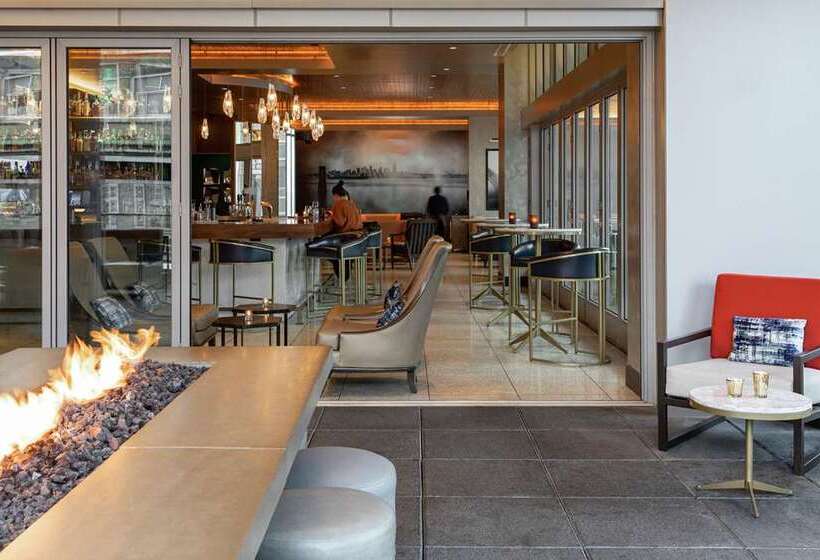 The Charter Hotel Seattle, Curio Collection By Hilton