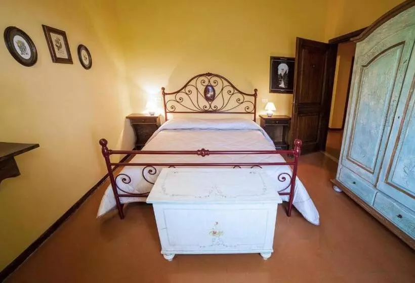 Hotelli Agriturismo Torre Burchio