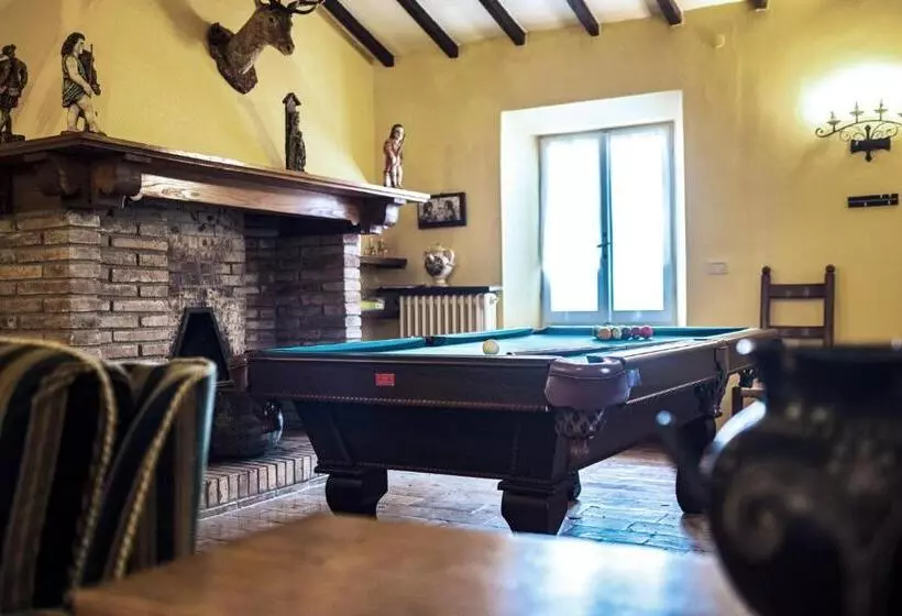Hotelli Agriturismo Torre Burchio
