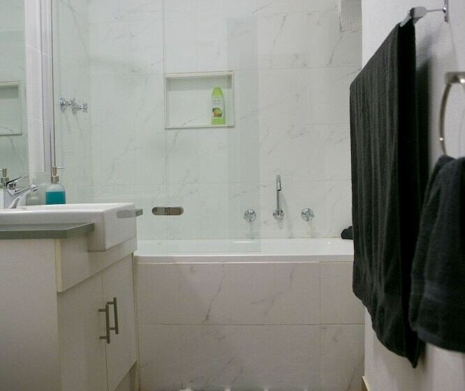 فندق Breakaway Views 374 Alp St