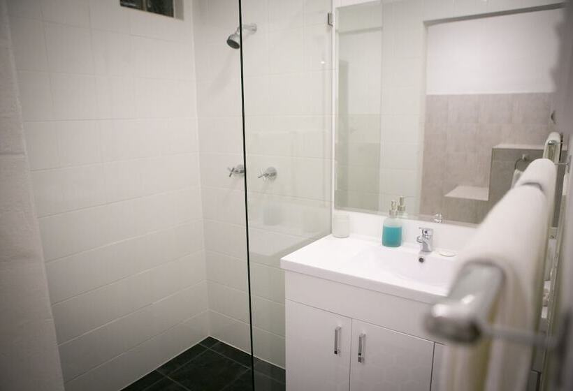 فندق Breakaway Views 374 Alp St