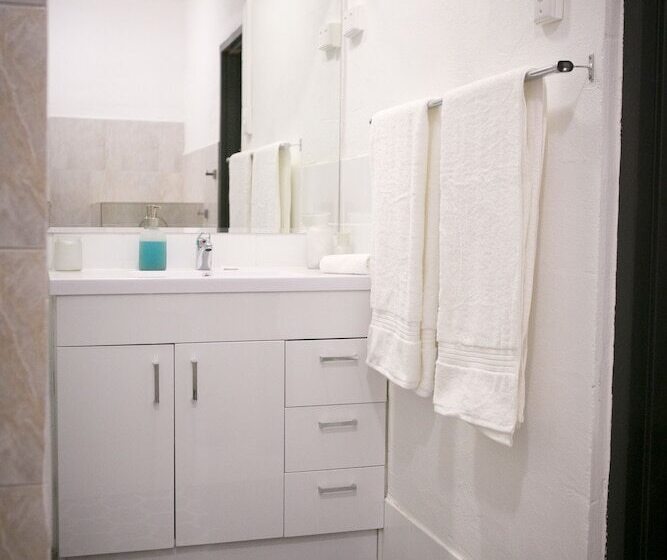 فندق Breakaway Views 374 Alp St