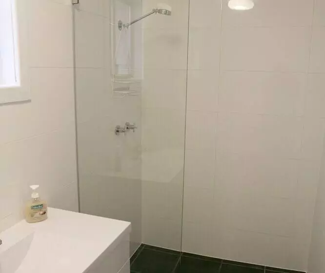 ホテル Breakaway Views 374 Alp St