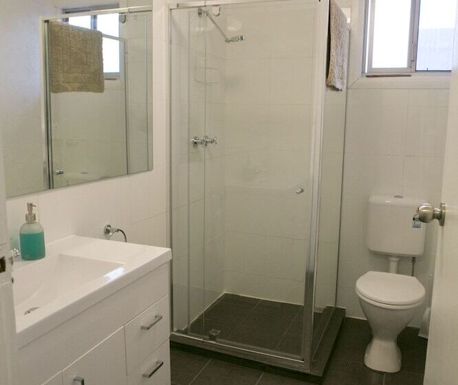 فندق Breakaway Views 374 Alp St