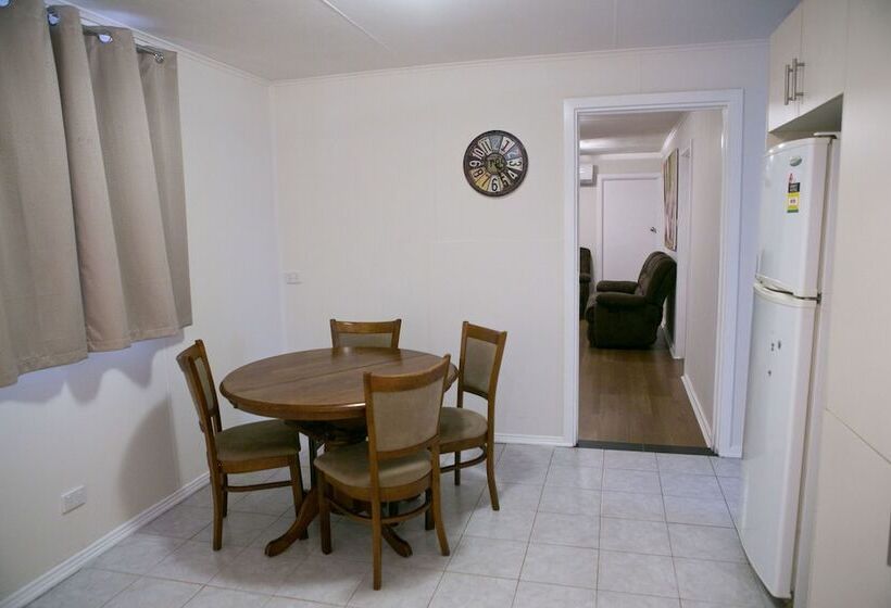 فندق Breakaway Views 374 Alp St