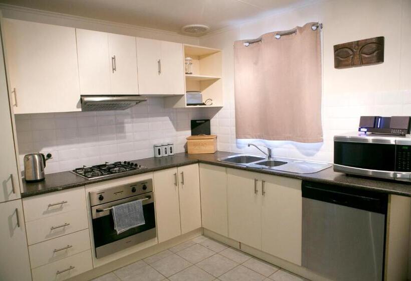 فندق Breakaway Views 374 Alp St