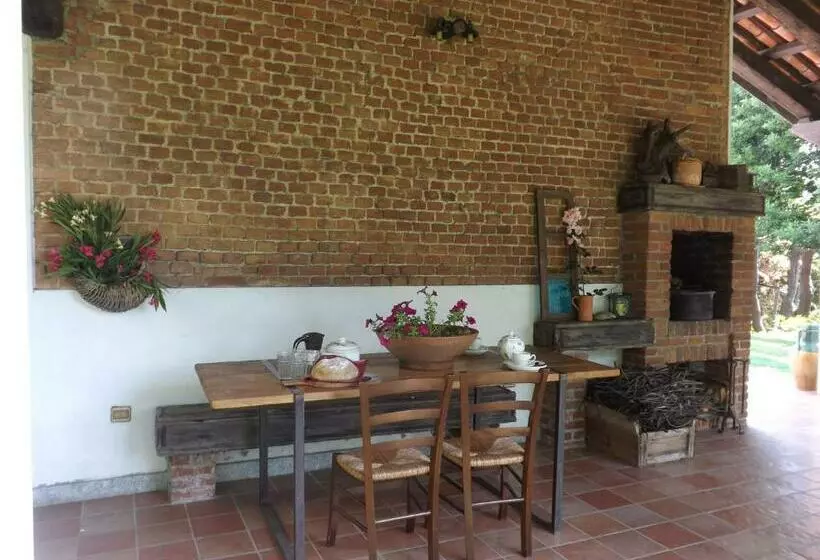 هتل Guest House Cascina Belsito