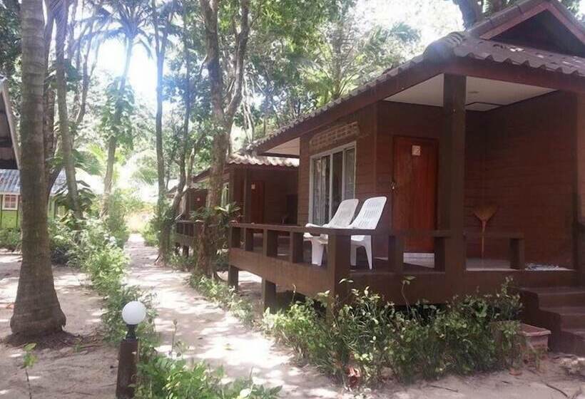 酒店 Phayam Coconut Beach Resort