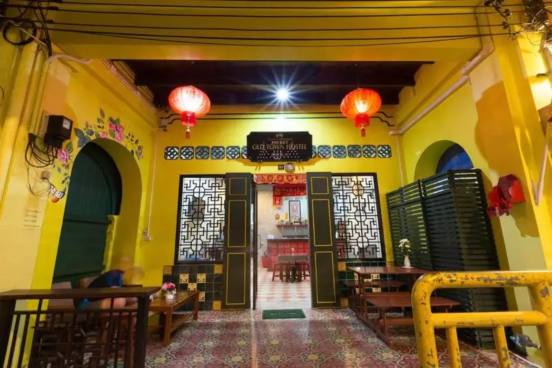 هتل Phuket Old Town Hostel