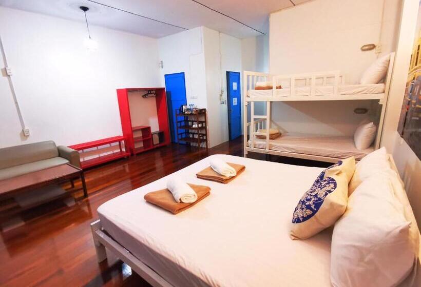 호텔 Phuket Old Town Hostel