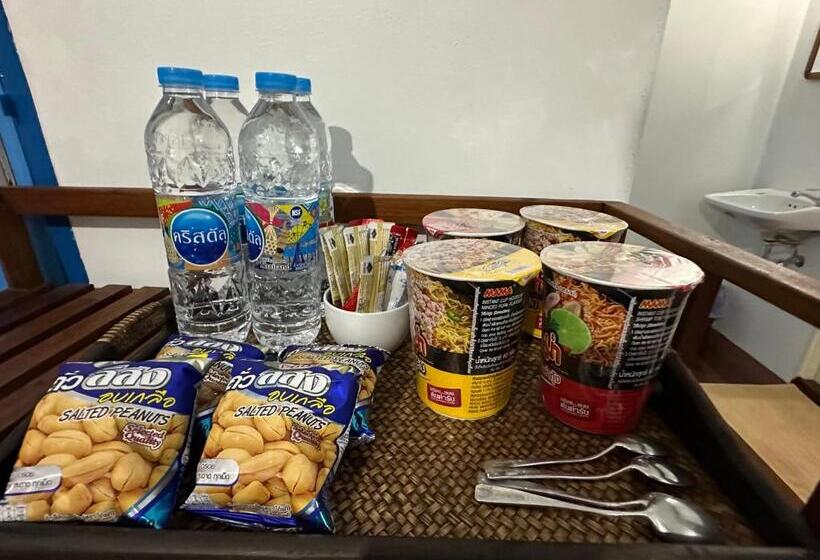 호텔 Phuket Old Town Hostel