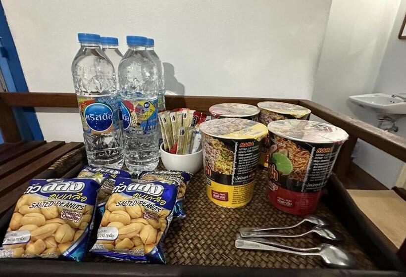 호텔 Phuket Old Town Hostel