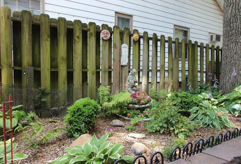 בית מלון כפרי Sylvia's Irish Inn