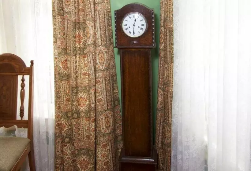 Hotelli Sylvia's Irish Inn