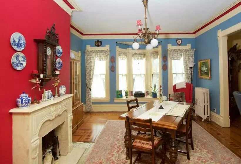 Hotelli Sylvia's Irish Inn