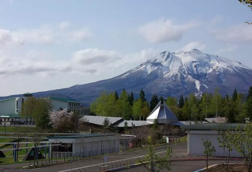 Romantopia, A Landscape Of Forest And Stars, The Swan, Hotel Of Stars