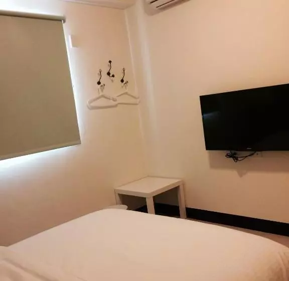 هتل Luo Dong Traveler B&b