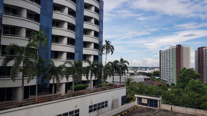 هتل Aek Udon Apartment